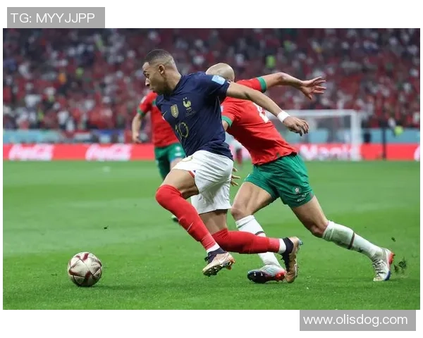 从绿茵场到新人生 退役足球球星的转型与追梦之路 从绿茵场到新人生 退役足球球星的转型与追梦之路